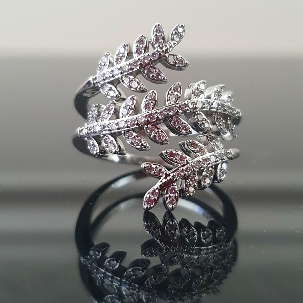Gentle Double Branch SPRING Leaves Adjustable Ring - Picture 1 of 4